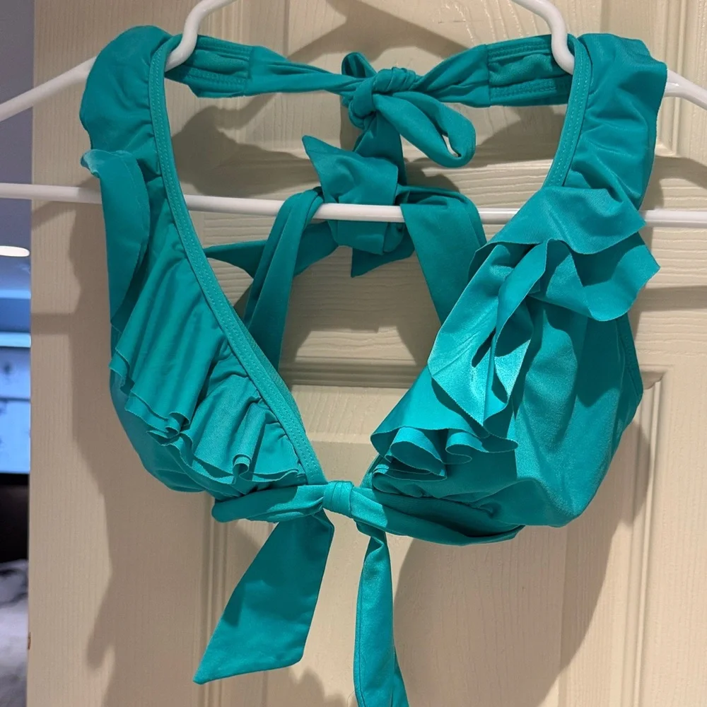 Kenneth Cole Reaction Turquoise Ruffle bikini - Picture 4 of 9